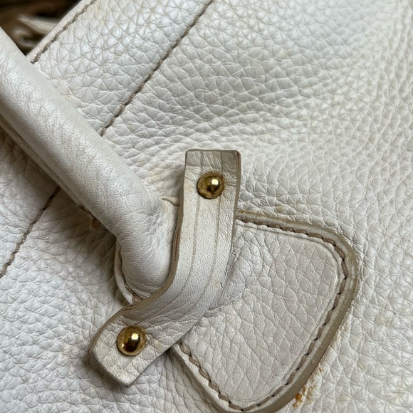 Dolce & Gabbana White Shoulder Bag with Gold Accents - Picture 10 of 16